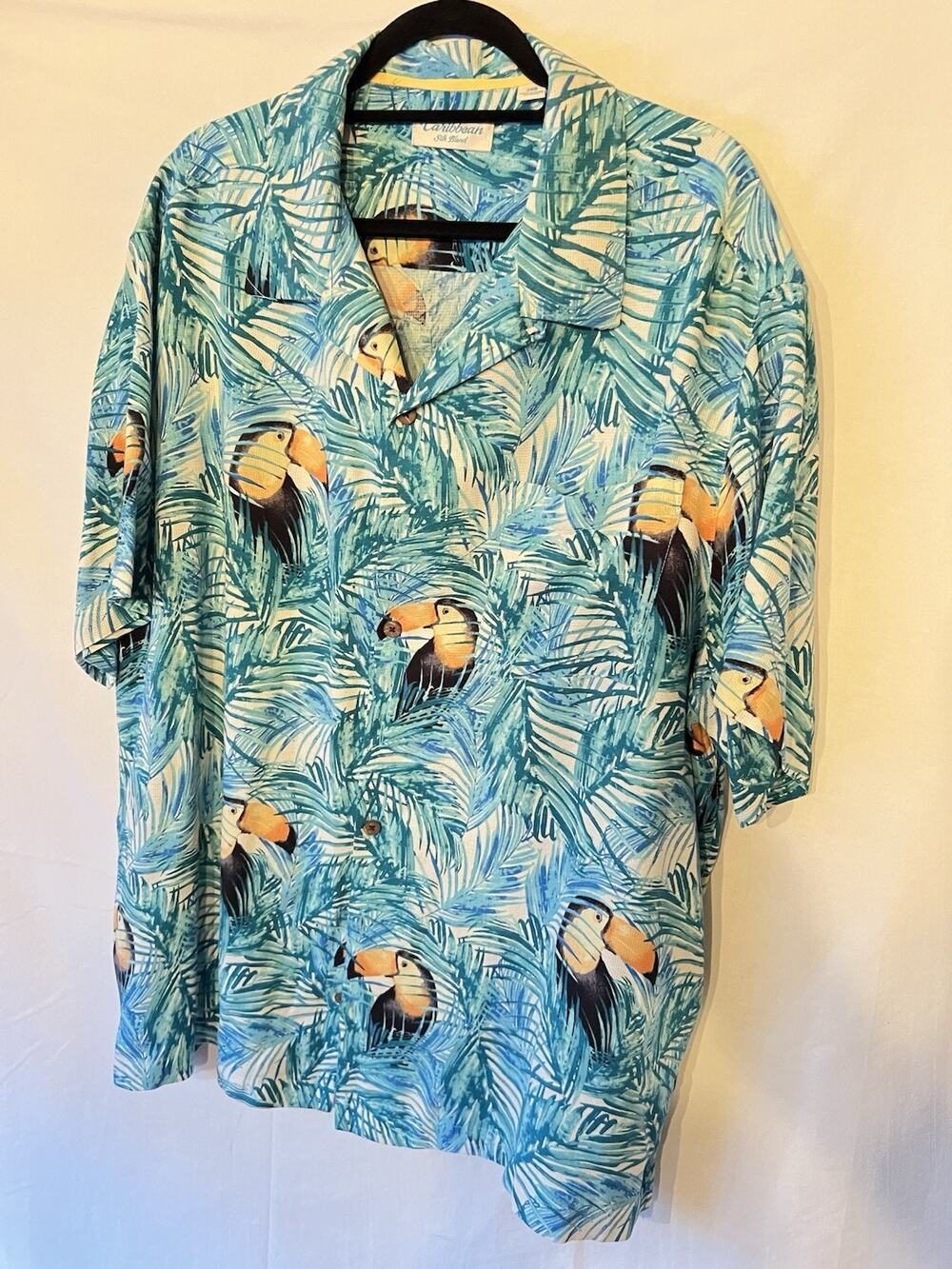 Hawaiian Shirt Men 2XB Caribbean Silk Blend Toucan Tropical Palm Camp Aloha Big